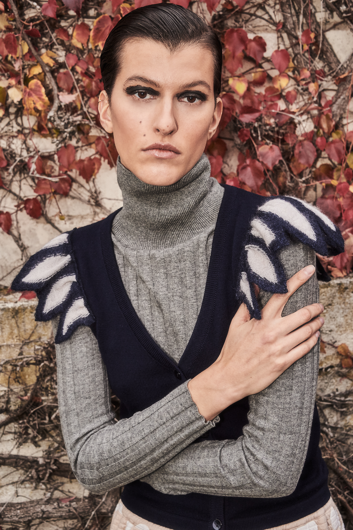 "one girl photo fashion story winter in nature"