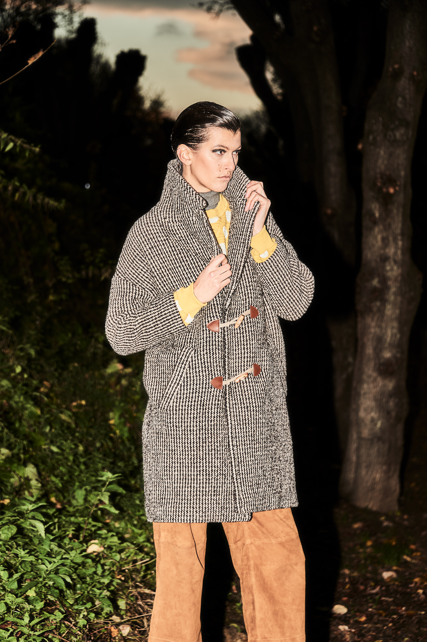 "one girl photo fashion story winter in nature"